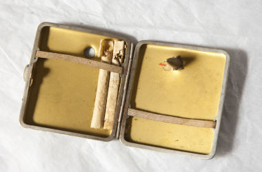 cigerette case which stopped a bullet and saved a fusilier's life, 1914-18- image cigerette case which stopped a bullet and saved a fusilier's life, 1914-18-